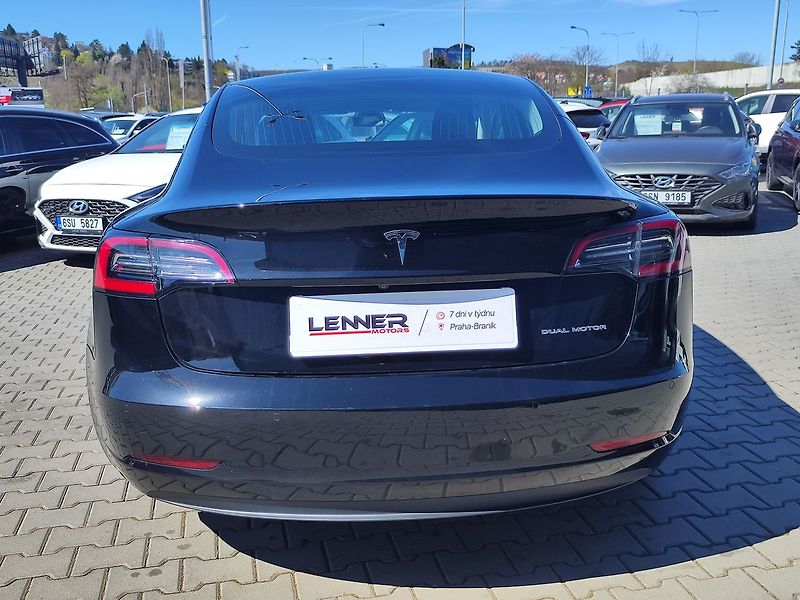 Tesla Model 3 EV/366kW Long Range Dual M. - fotka 6 z 28