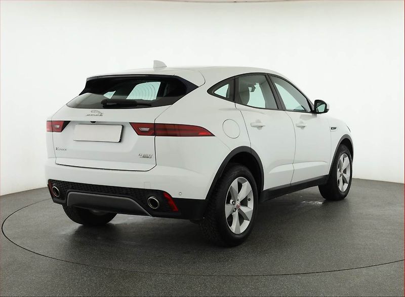 Jaguar E-Pace (2021) D150 AWD - fotka 5 z 20