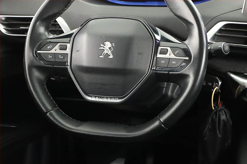 Peugeot 5008 (2018) Allure 1.6 BlueHDi, 7 míst - fotka 8 z 19