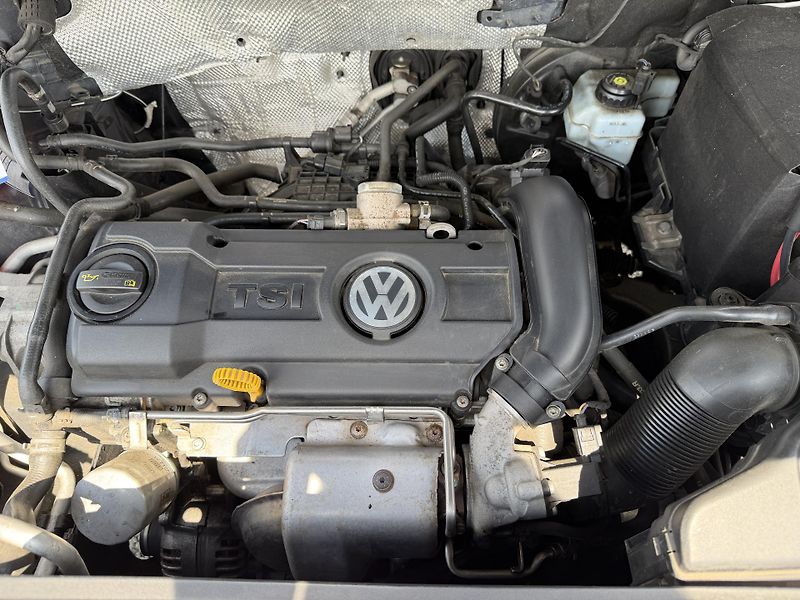 Volkswagen Tiguan 1.4 TSI *REZERVACE* - fotka 42 z 43