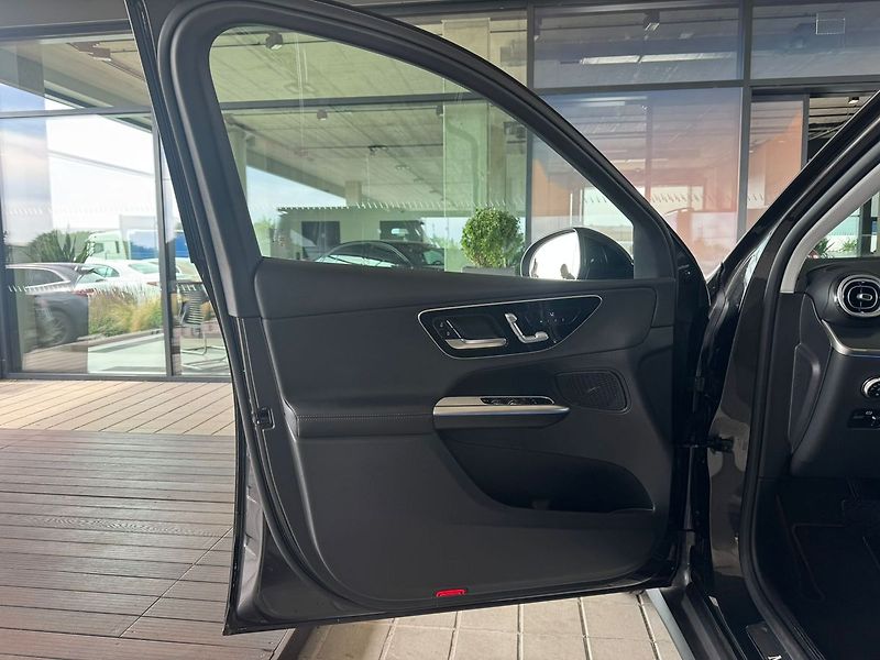 Mercedes-Benz GLC 220d 4MATIC - fotka 9 z 20