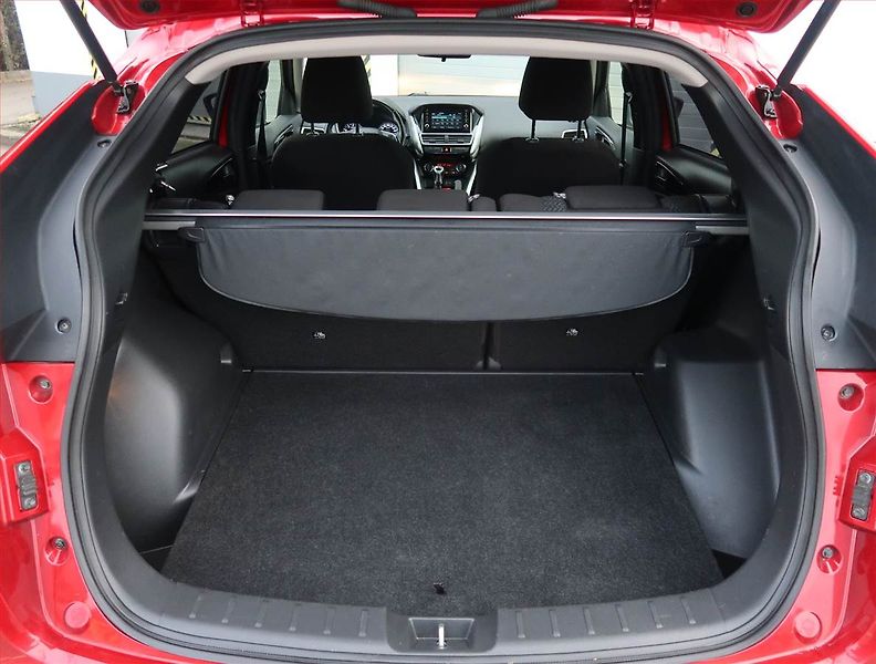 Mitsubishi Eclipse Cross (2019) 1.5 T-MIVEC, Tempomat - fotka 14 z 22