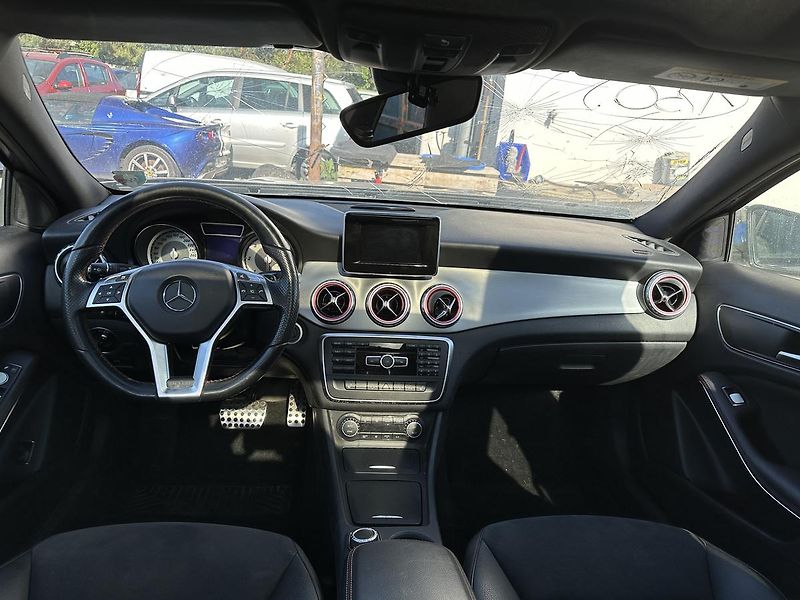 Mercedes-Benz GLA 220 CDI 125kW - fotka 7 z 14