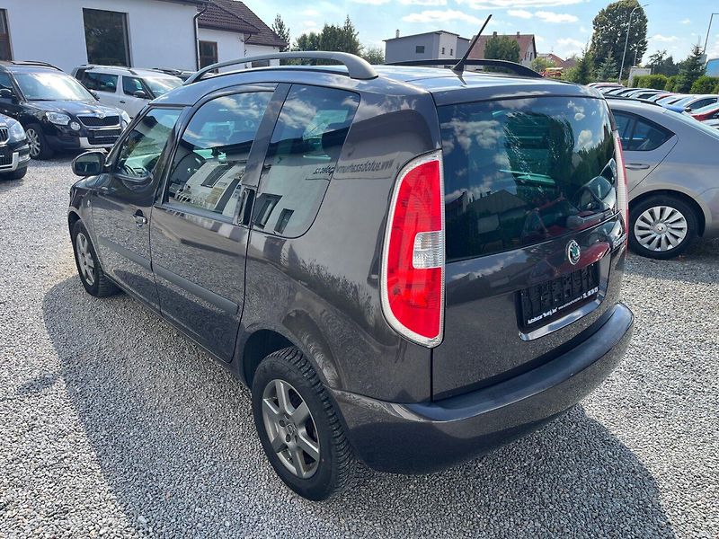 Škoda Roomster (2012) 1.2 TSi - fotka 4 z 24