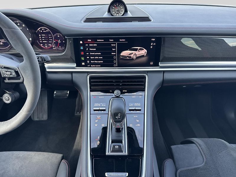 Porsche Panamera GTS - fotka 19 z 30