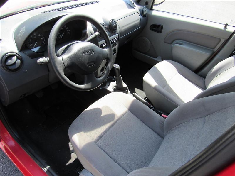 Dacia Logan 1,4 MPi 55kW MCV - fotka 9 z 23