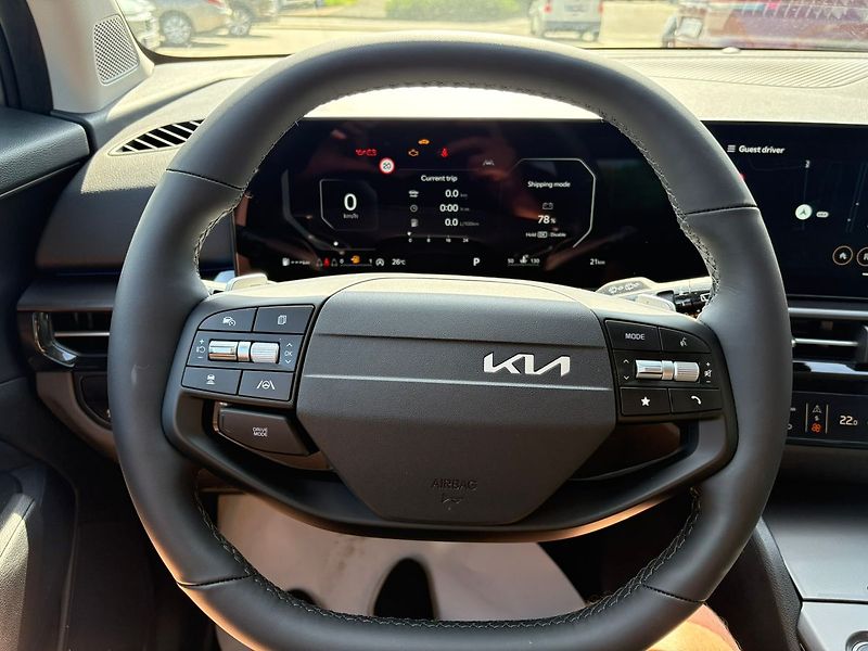 Kia Sportage (2026) 1,6 T-GDi GPF 4x2 7DCT TOP (20 - fotka 14 z 16