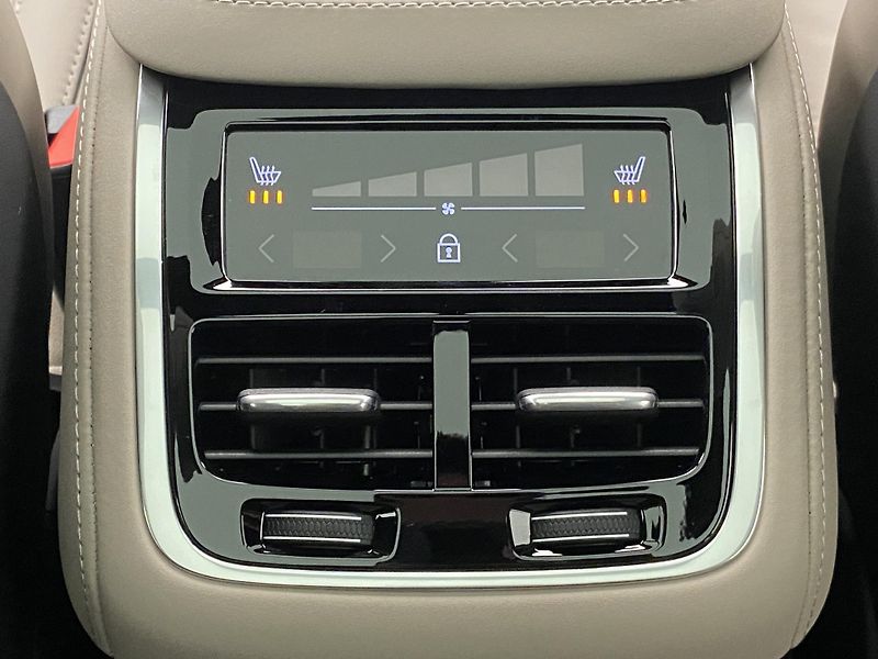 Volvo XC90 (2026) T8 AWD RECHARGE BRIGHT PLUS 7m - fotka 53 z 55