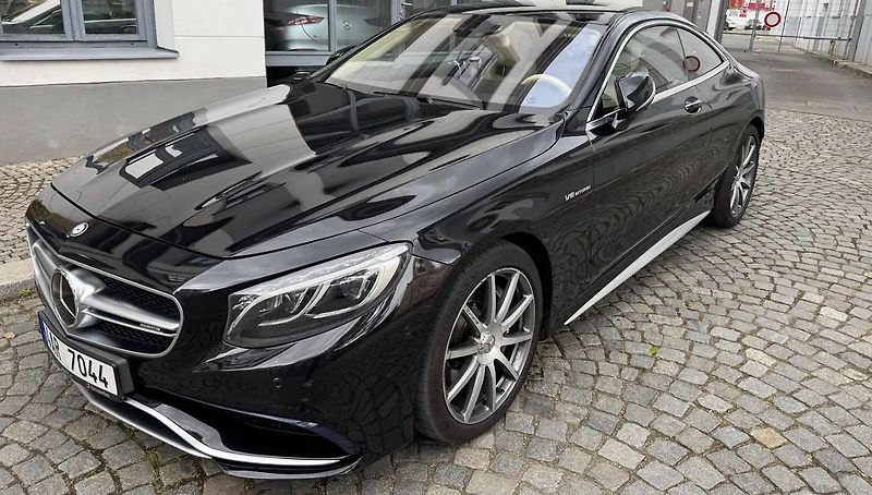 Mercedes-Benz Třídy S (2015) 63 AMG 4MATIC TOP VÝBAVA - fotka 3 z 6