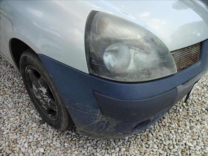 Renault Clio 1,2i - fotka 9 z 32