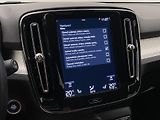 Volvo XC40 T3 MOMENTUM AUT REZERVACE - náhled 40