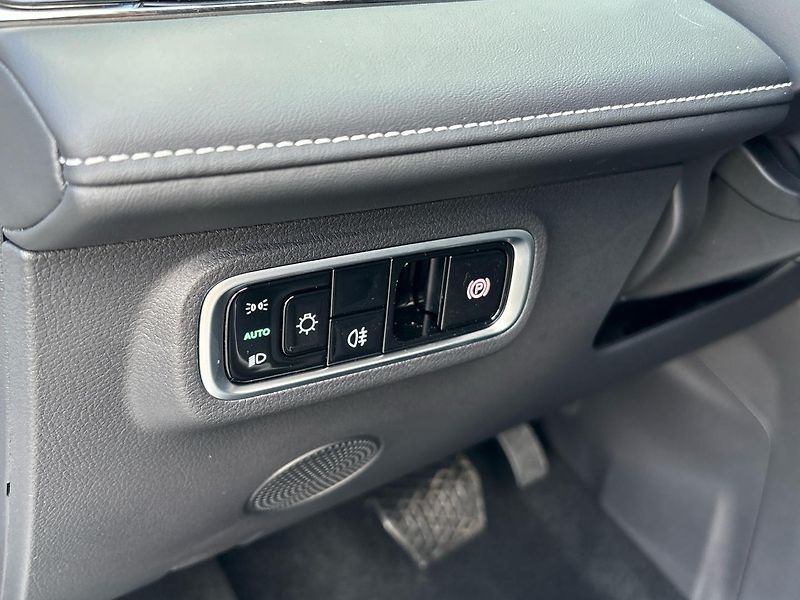 Omoda 5 (2026) Comfort 1.6 108kW - fotka 18 z 22