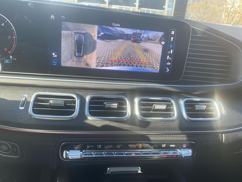 Mercedes-Benz GLE 450d 4Matic AMG - fotka 10 z 10