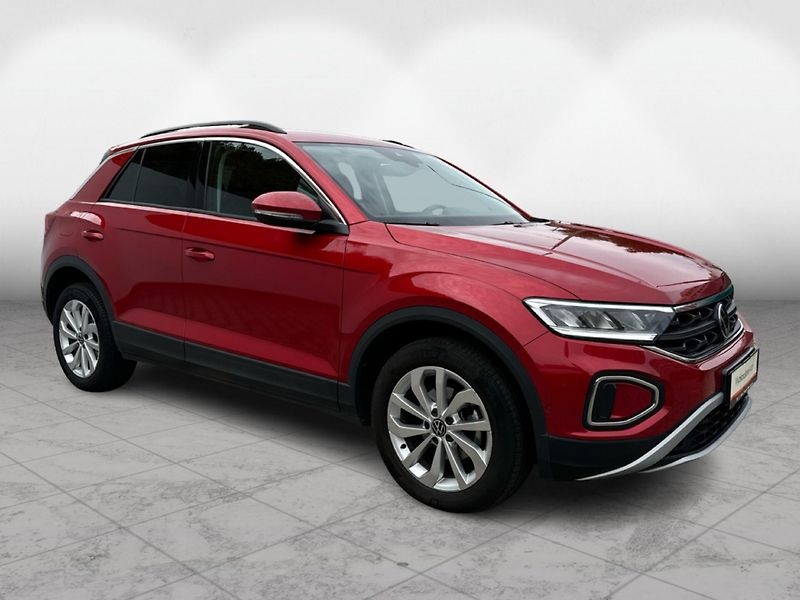 Volkswagen T-Roc Life 1.5 TSI 110kW DSG - fotka 8 z 20