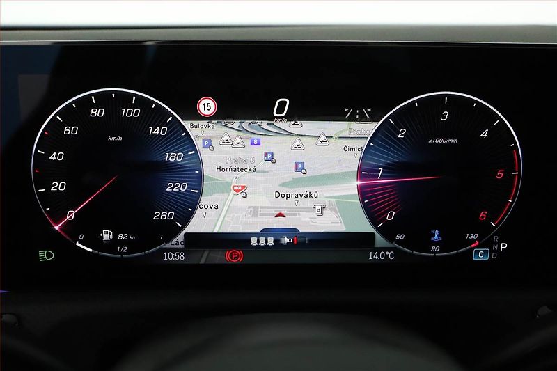 Mercedes-Benz CLA (2025) 180 d, AMG Line - fotka 8 z 24
