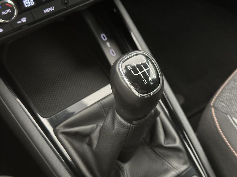Škoda Kamiq 1.0 TSI 81kW Style CZ - fotka 31 z 34