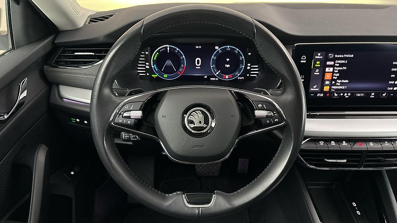 Škoda Octavia 1.4 TSI iV DSG Style Combi - fotka 9 z 25