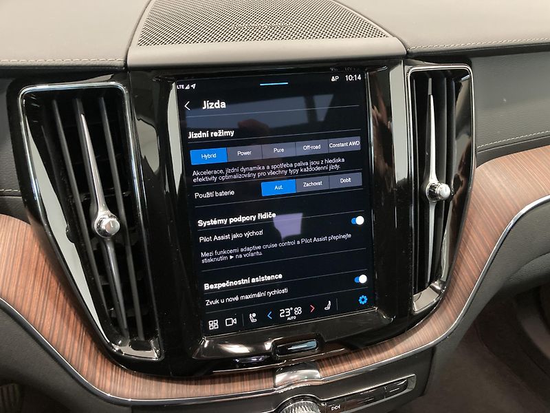 Volvo XC60 T6 eAWD Recharge Ultra Dark  - fotka 24 z 36
