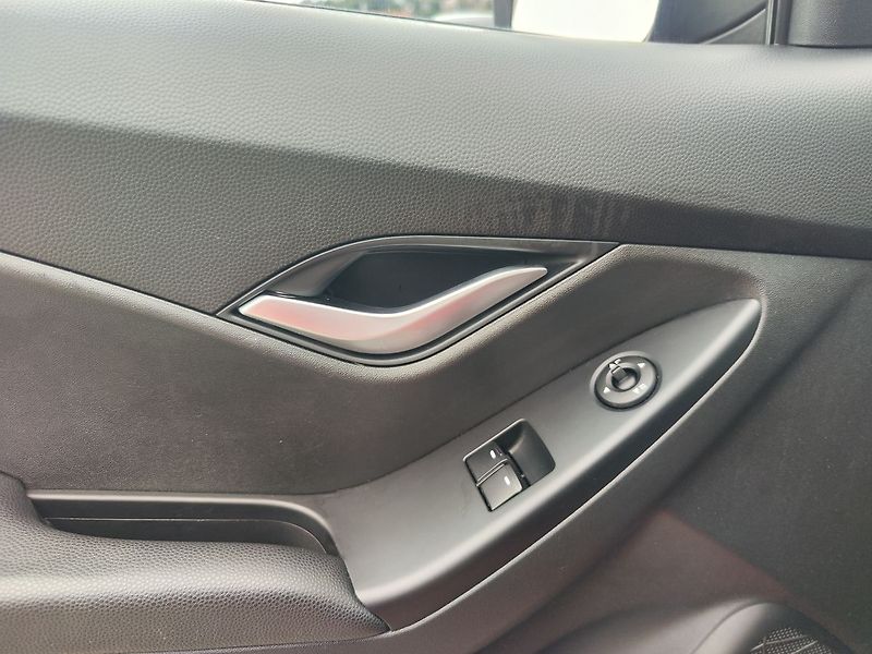 Hyundai ix20 1.6 CVVT/92kW Trikolor - fotka 25 z 26