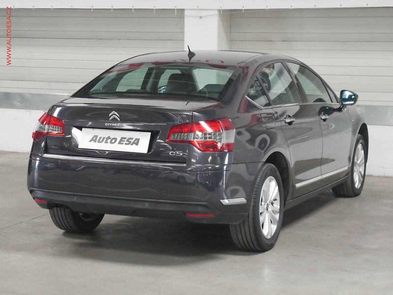 Citroën C5 (2012) 2.0 HDi, Exclusive - fotka 6 z 21