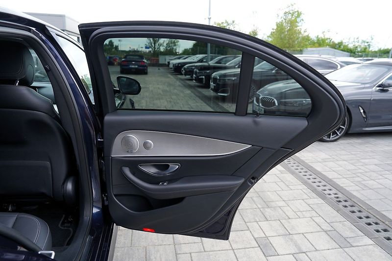 Mercedes-Benz Třídy E 350d AMG/kůže/AT/Led - fotka 17 z 40
