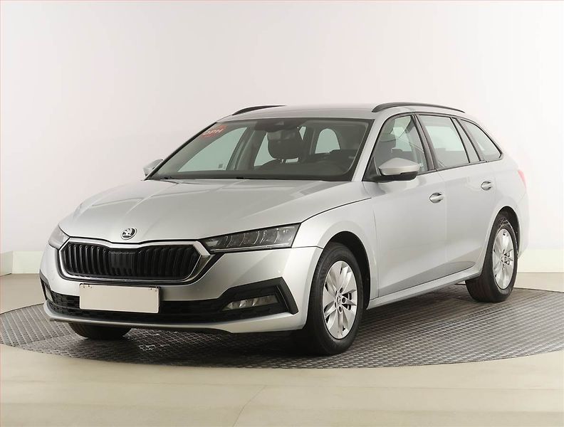 Škoda Octavia (2023) Ambition 2.0 TDI, ČR,1.maj - fotka 2 z 24