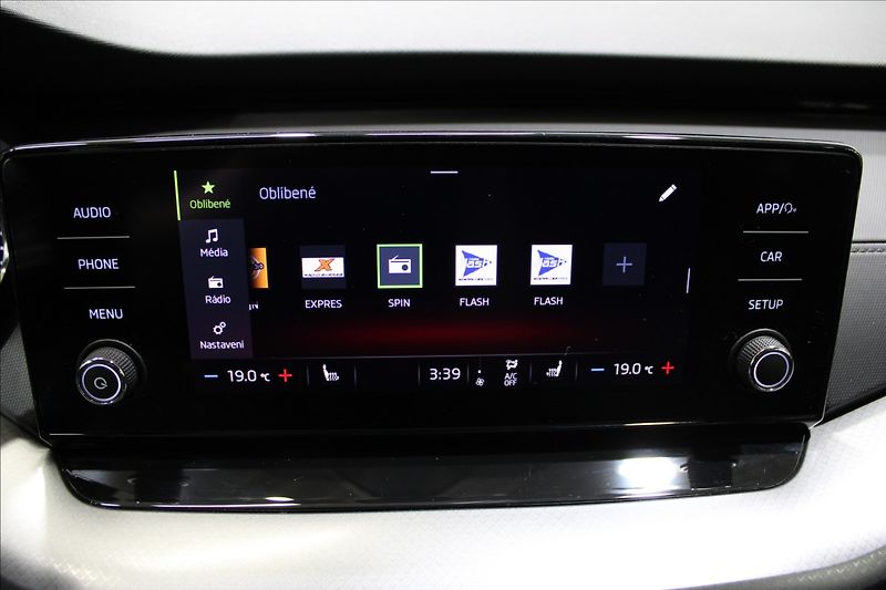Škoda Octavia 2,0 TDI Ambition 1.majitel CZ - fotka 22 z 33