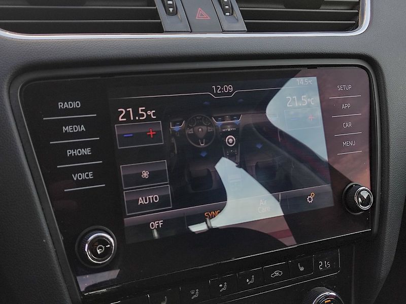 Škoda Octavia (2017) Style 1,6 Tdi 85 Kw - fotka 15 z 35