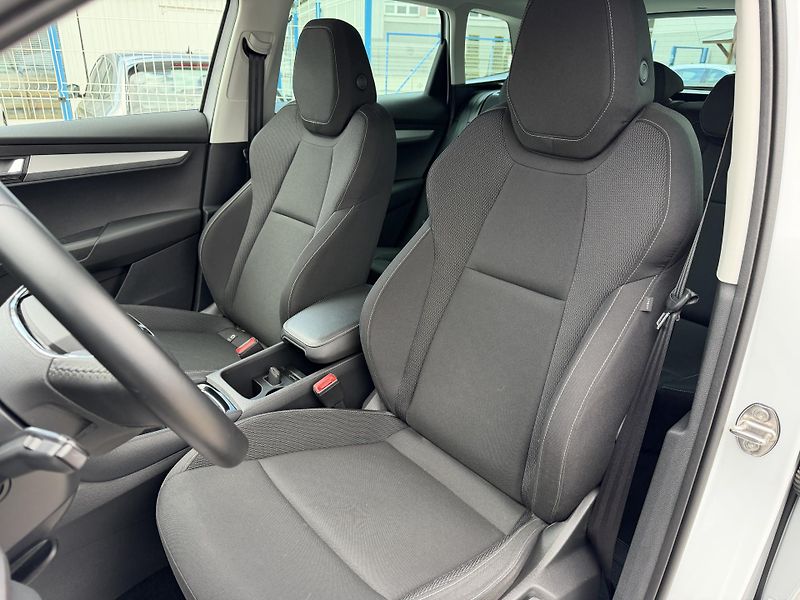 Škoda Karoq 1,0 TSi/81kW - Ambition  - fotka 12 z 67