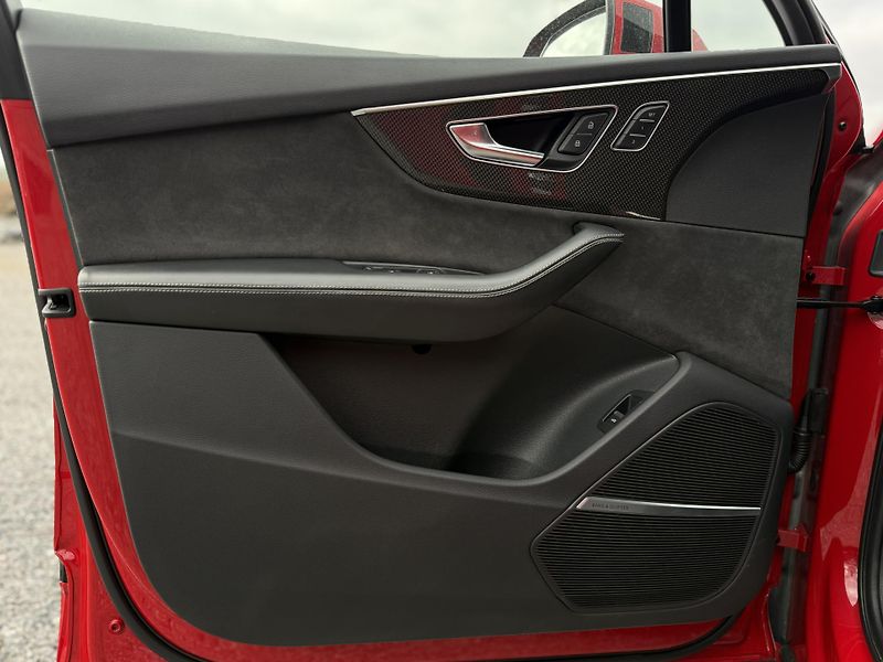 Audi SQ7 Quattro 320kW LASER/B&O/HUD - fotka 27 z 29