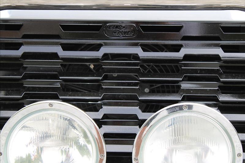 Land Rover Defender 110 2.4 TD4 90kW / PUMA / CZ - fotka 31 z 38