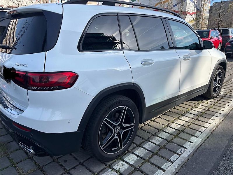 Mercedes-Benz GLB GLB 250 4M AMG 2.0 /165kW - fotka 4 z 12