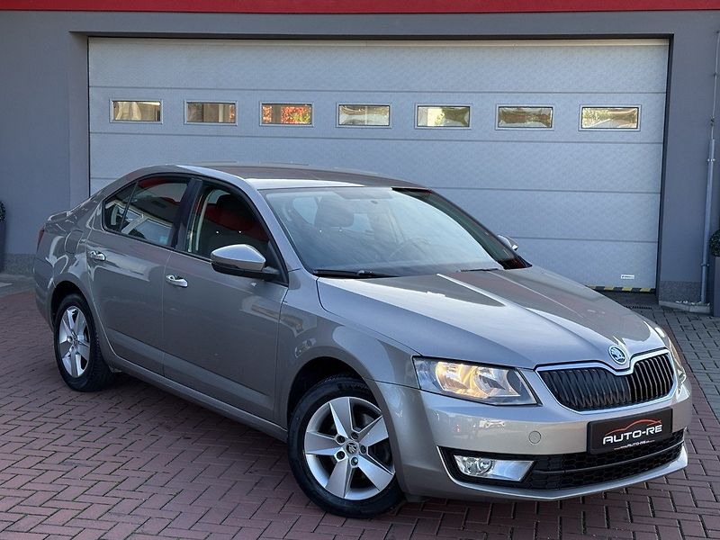 Škoda Octavia (2013) 2.0TDi  Klima Tempomat BT - fotka 1 z 45