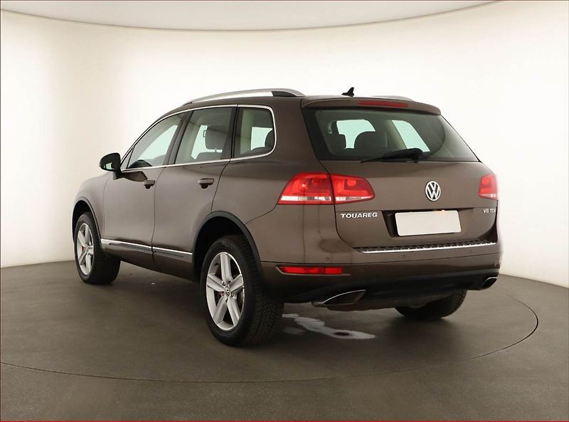 Volkswagen Touareg (2010) 4.2 V8 TDi, 4X4, Automat - fotka 4 z 18