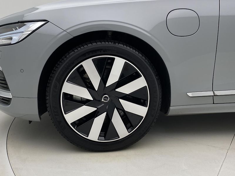 Volvo V90 T6 AWD RECHARGE REZERVACE - fotka 37 z 58