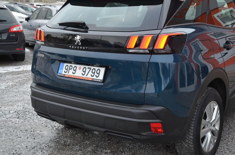 Peugeot 3008 (2023) 1.5 HDi 96kW AT8 Allure / LED - fotka 9 z 38