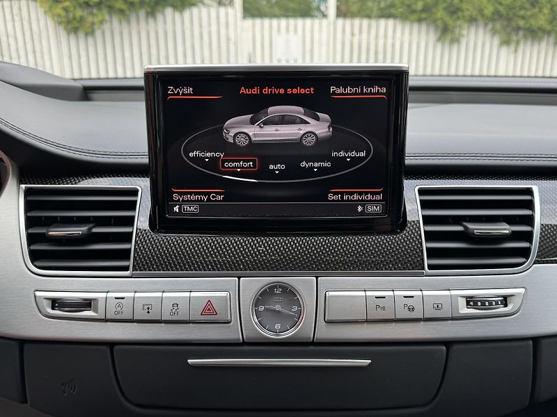 Audi S8 S8+ 445 KW-KERAMIKY-LED-R21 - fotka 24 z 48