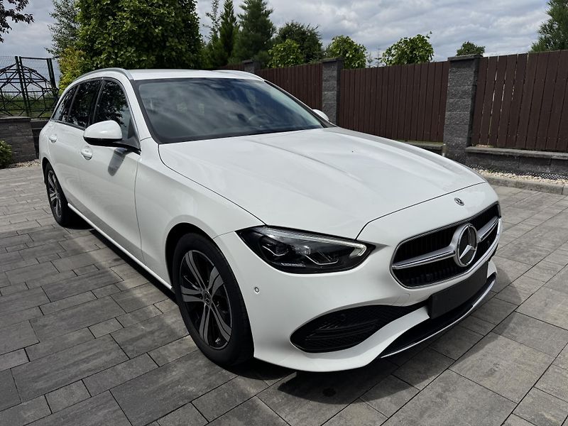 Mercedes-Benz Třídy C (2023) C 220d 4MATIC AVANTGARDE Masáž - fotka 3 z 31