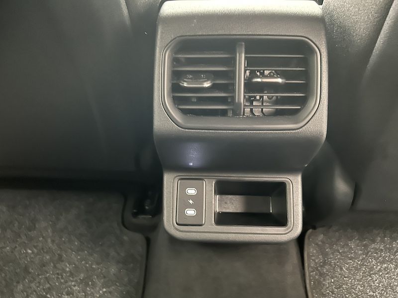 Kia K4 1.6 T-GDi EXCLUSIVE 110 KW (20 - fotka 25 z 26