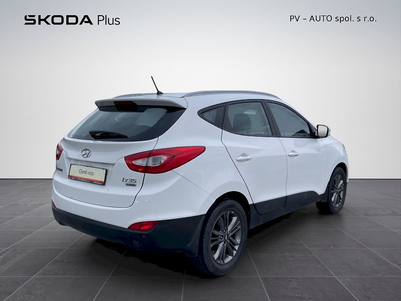 Hyundai ix35 (2014) 1.7 CRDI 85 kW - fotka 2 z 26