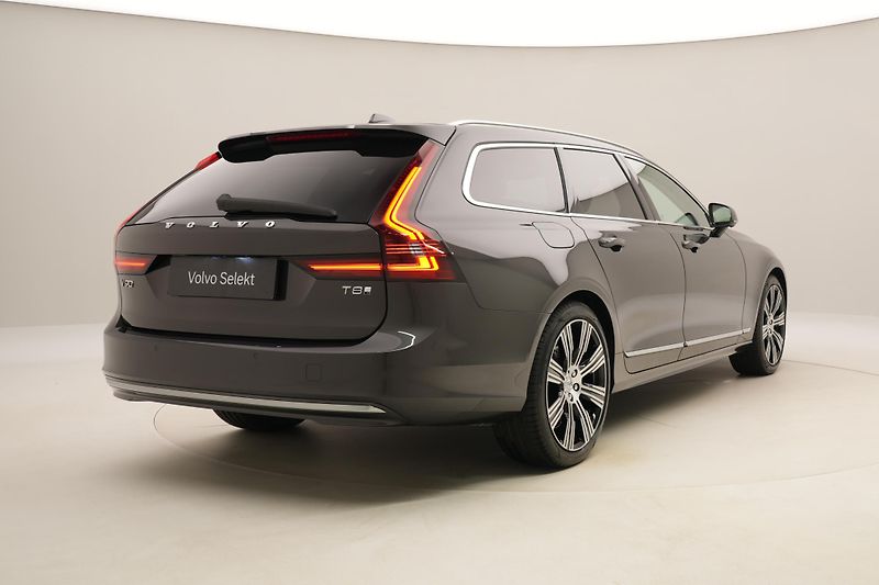Volvo V90 T8 AWD RECHARGE BRIGHT ULTRA - fotka 13 z 58