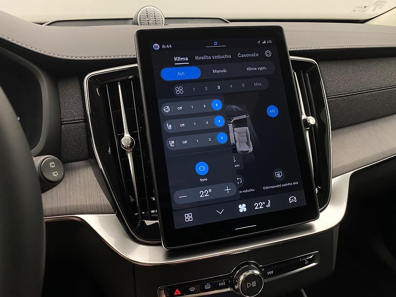 Volvo XC90 (2026) T8 AWD Plug-in BRIGHT ULTRA - fotka 46 z 76
