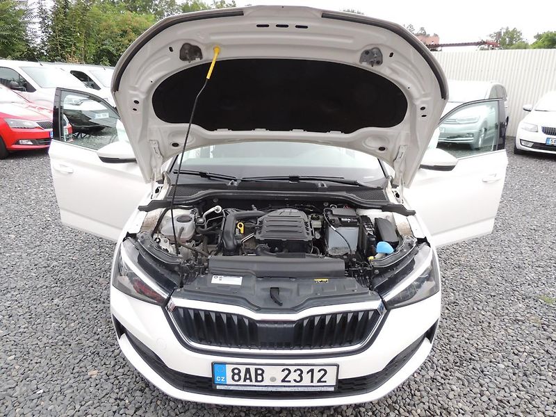Škoda Scala (2020) 1.0TSi,85kw,Style,full LED,ČR - fotka 31 z 38