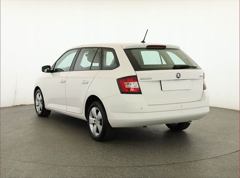 Škoda Fabia (2017) 1.4 TDI, Serv.kniha - fotka 4 z 16