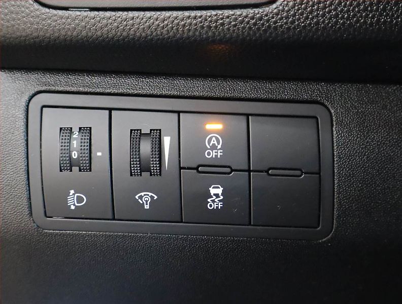 Hyundai ix20 (2017) 1.6 CVVT, ČR,1.maj - fotka 17 z 18