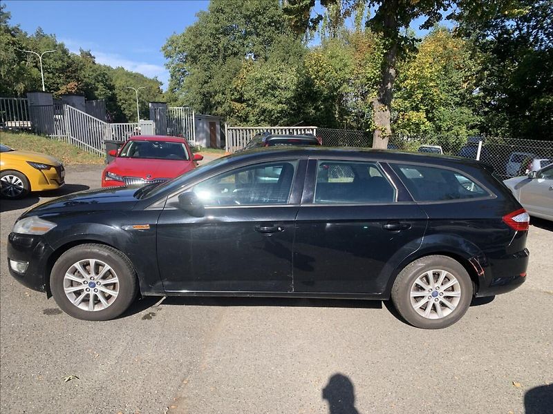 Ford Mondeo 2,0 TDCI - fotka 8 z 16