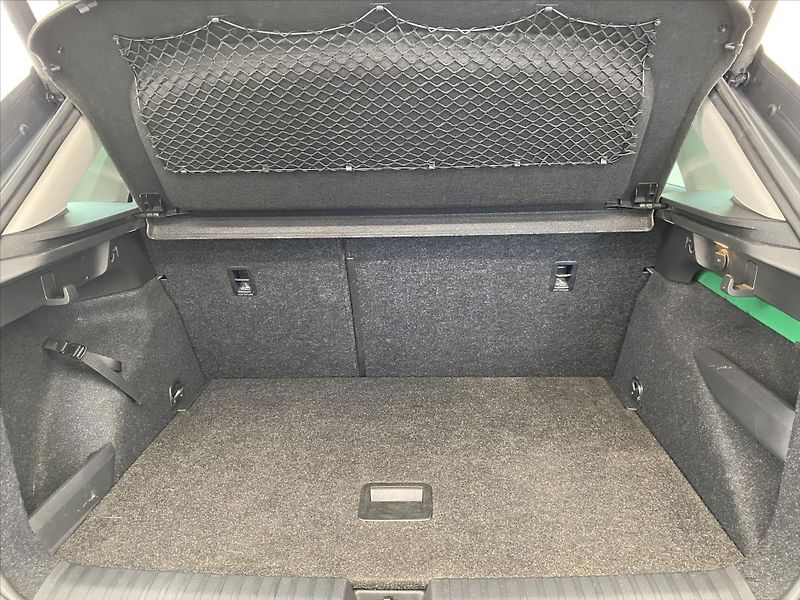Škoda Kamiq 1,5 TSI 110kW DSG Top Selectio - fotka 28 z 29