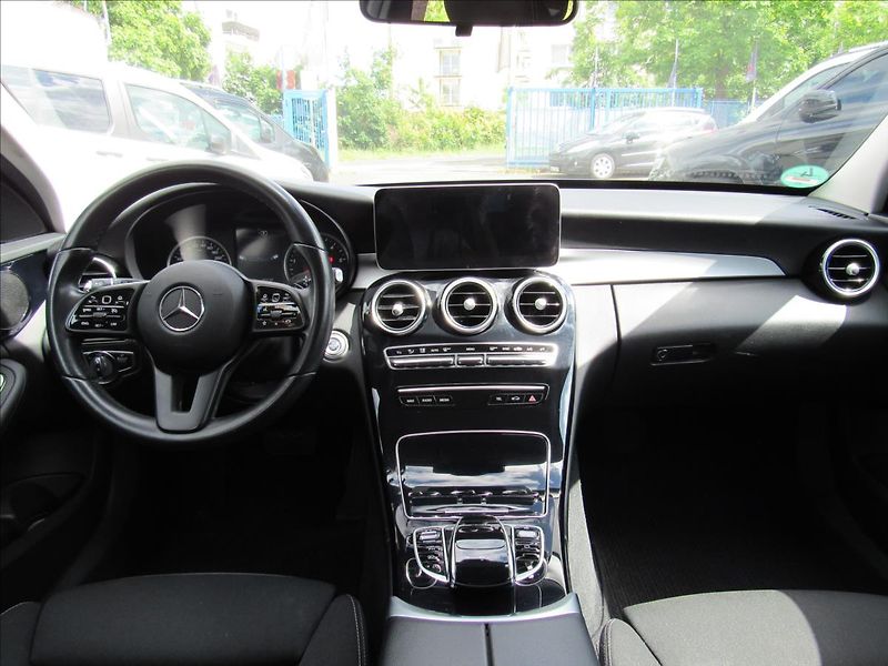 Mercedes-Benz Třídy C 1,6 d C200CDi 118kW Combi Avan - fotka 11 z 36