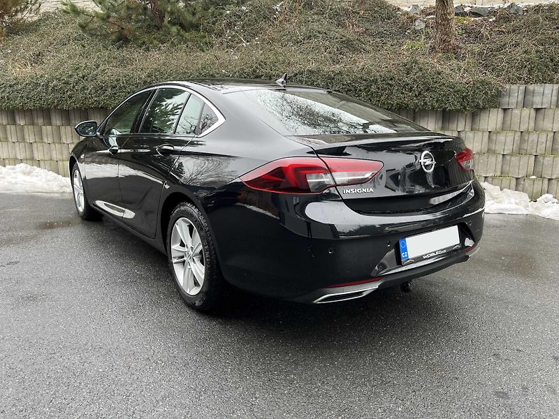 Opel Insignia Grand Sport 2.0 CDTi 128kW DPH - fotka 4 z 17