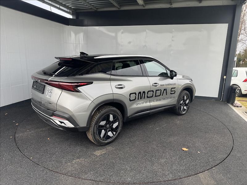 Omoda 5 (2026) 1,5 TGDi HEV PREMIUM - fotka 6 z 30